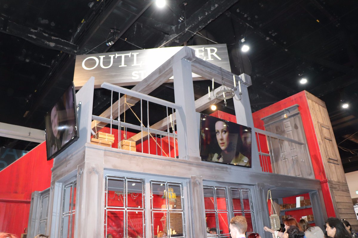 TerriSquires1's tweet photo. @Outlander_STARZ @STARZPR Thank you so much for #OutlanderSDCC!! The #printshop was perfect!! Huge shout out to Trevor and his crew! https://t.co/Xmo8PybAQu