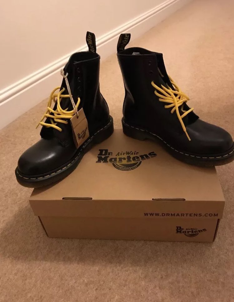 LBaker_'s tweet photo. #Selling brand new Dr Martens. Black. U.K. Size 4. Still in box, never worn. Message me if interested https://t.co/BJ3FsQKnEz