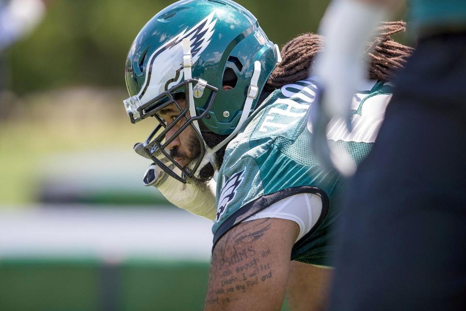 225boy71's tweet photo. Feels good to be back to football and with this great organization! #EaglesCamp #FlyEaglesFly https://t.co/BjZ55YHAmp
