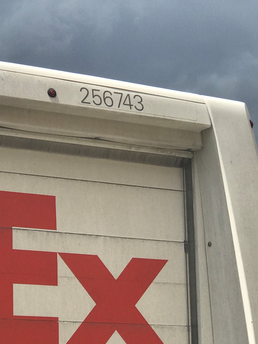 darkocchi's tweet photo. @FedEx @FedExHelp Nice of your drivers to block disabled parking spots to get a bite to eat - pictures taken at a Five Guys in Riverton, UT https://t.co/Z64jww3wnv