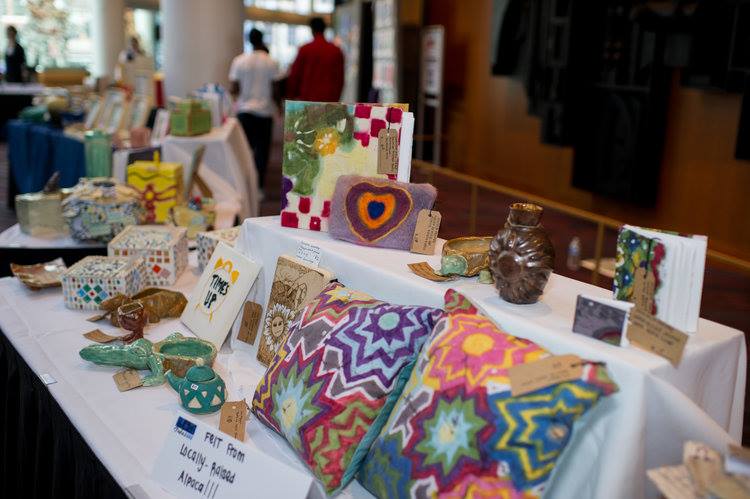 LOOKLouisville's tweet photo. #Studio2000 Sale and #ArtExhibition Aug.3rd 5-7pm @ATLouisville hosted by @LouVisualArt & @loumetroparks https://t.co/sYZsS9sism #artstudent https://t.co/JOeyUPRTyX