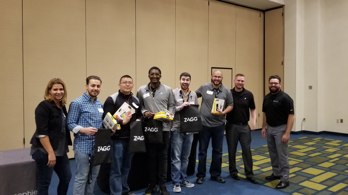 Attaccesryaccelrator tweet media