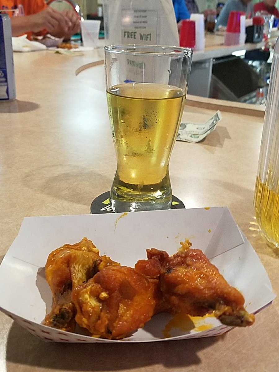 VFW2144's tweet photo. Wing Wednesday is here again! #HollandVFW https://t.co/coyK0RL0in