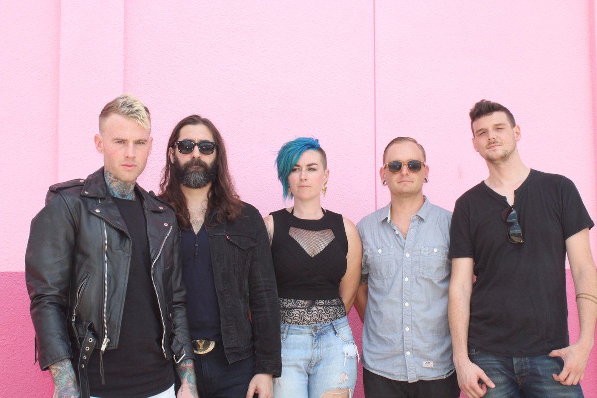 dieblondeband's tweet photo. Thank you @anrfactory for our first official review of #LAandNashville !! https://t.co/FUoF3ijCCd Get the full EP out Sept. 1! Xoxox https://t.co/wLG08tGoPh
