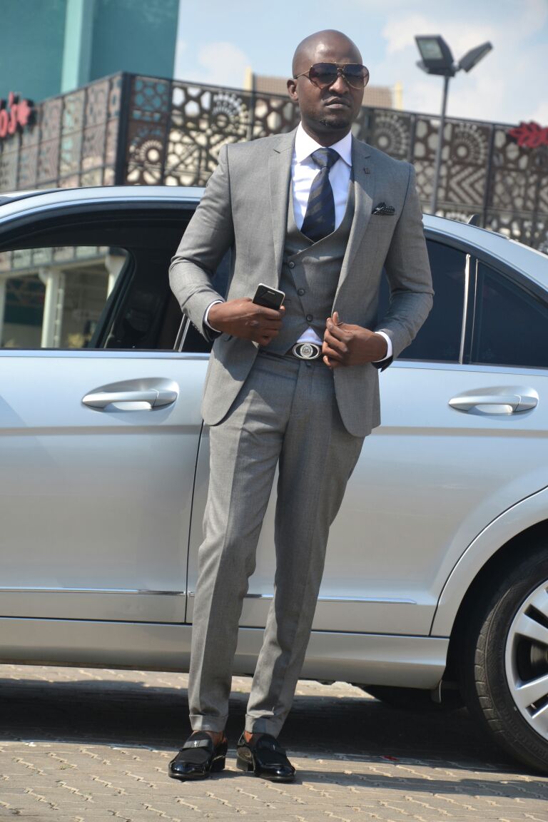 #thesuitlounge #fashioninrandburg #inrandburg#lookinggood