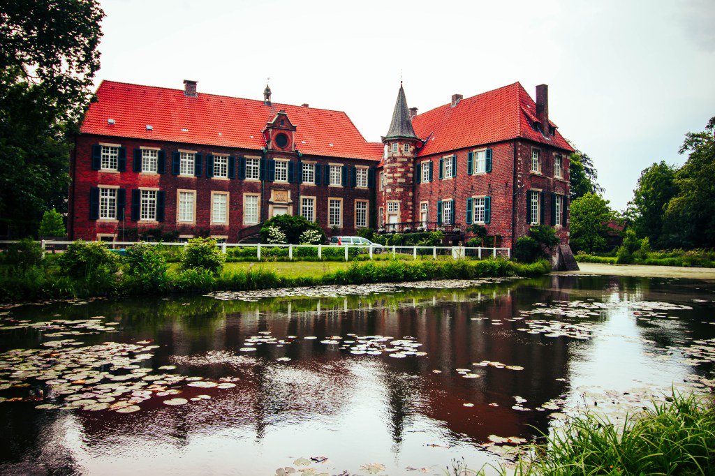 Wasserschlossromantik in Legden voyas.net/2017/07/26/was…