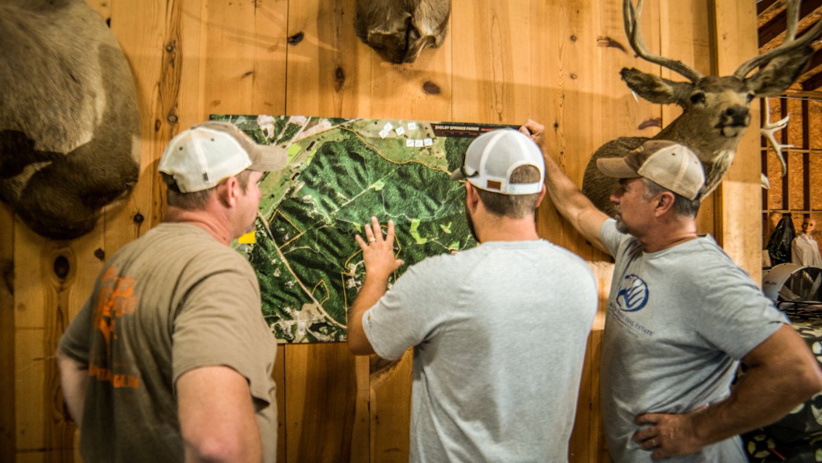 MnagemtAdvntge's tweet photo. From food plots to stands and camera locations, it all starts right here on the Magna Map! @hunterramaps #MapTheHunt https://t.co/VriTN4Km14