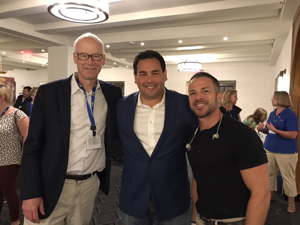 Attending BLC17 in Boston with <a href="/timwtech/">Tim Watrous</a>! Thank you <a href="/AlanNovember/">Alan November</a> for organizing this great conference!