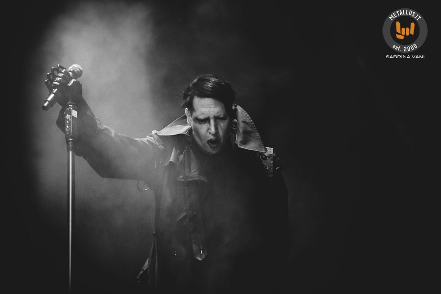 SabrinaVani's tweet photo. We're connected in a strange circle of life. @marilynmanson live @Rock_in_Roma @metallus_it https://t.co/PmF4WAKG12