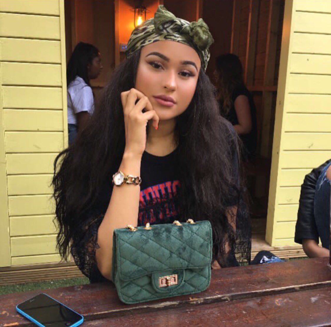 One other way to style your hair which is suitable for any weather and condition from our LVH Doll: <a href="/NaomiKonickova/">Naomi Konickova</a> 💁🏽👅💫 #proudlybeautiful