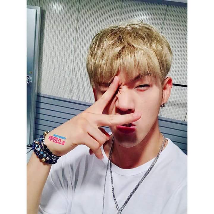 KardProjetosBR's tweet photo. [ATT] 
KARD para o programa Two Men Show na rádio https://t.co/zjJRkMEf50
