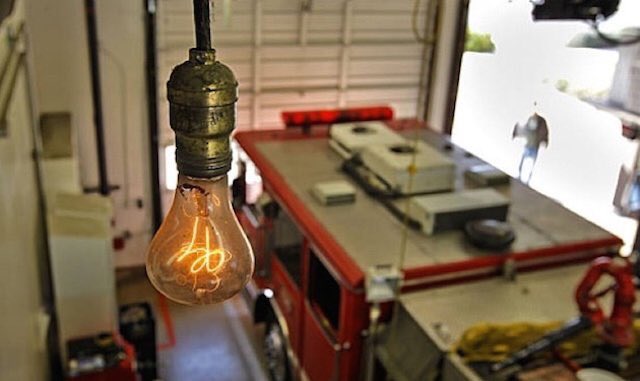 SeriousStrange's tweet photo. There is a lightbulb in California that had been burning since 1901, and is the world's longest-lasting lightbulb. https://t.co/nvSbskTwox