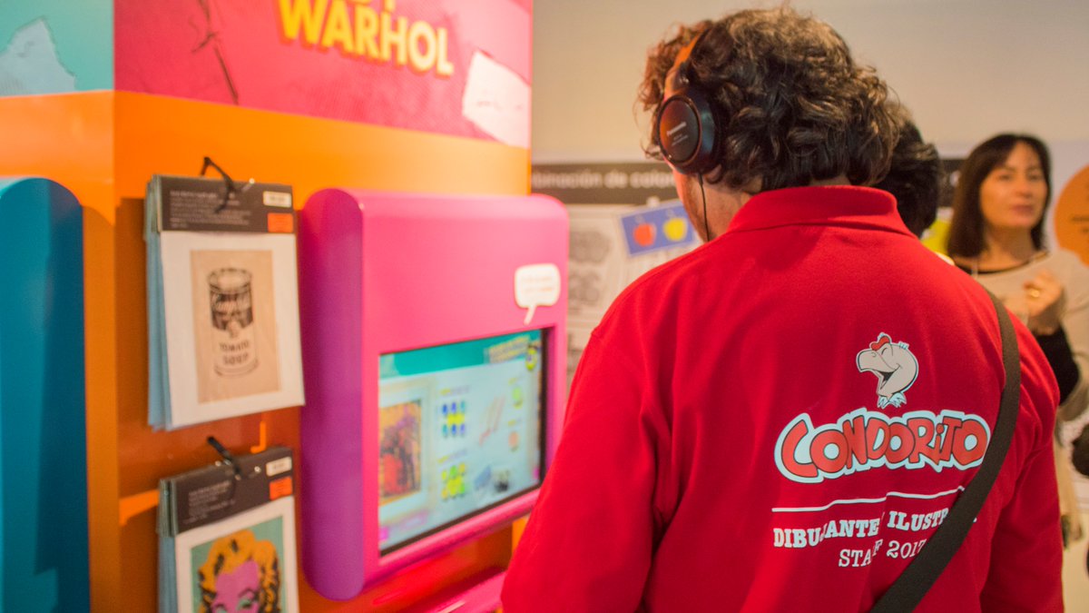 fundmustakis's tweet photo. ¡Notable visita a "ZIM Mercado Pop" por parte de los ilustradores de la revista @RealCondorito, auténtico icono pop de Chile! #ZIMustakis https://t.co/P8Nxbc7hL2