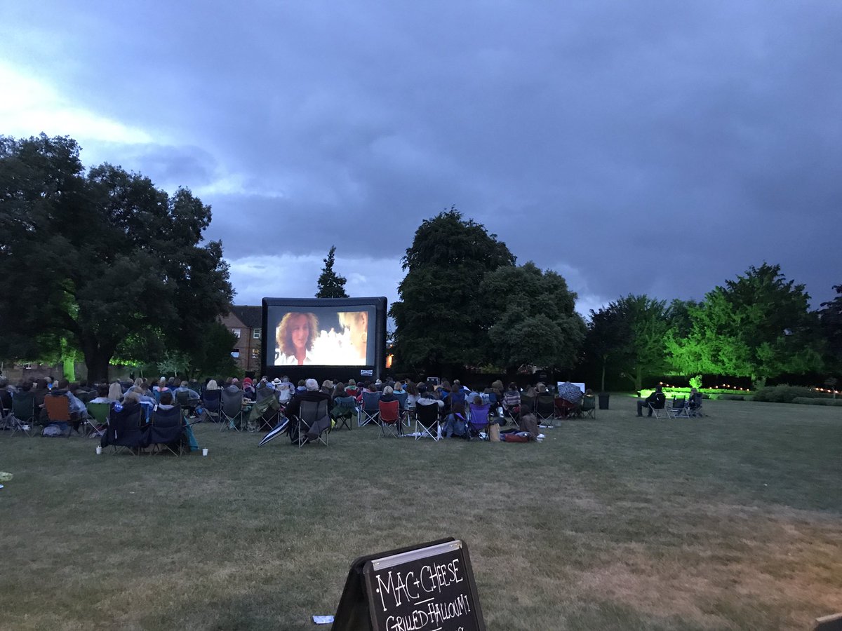 Popupcandyshack's tweet photo. After a great weekend in Woodbridge, this week we are heading to Fritton Lake! Come and see Big, Gremlins and the iconic Dirty Dancing : ) https://t.co/n6nrWXKIIb
