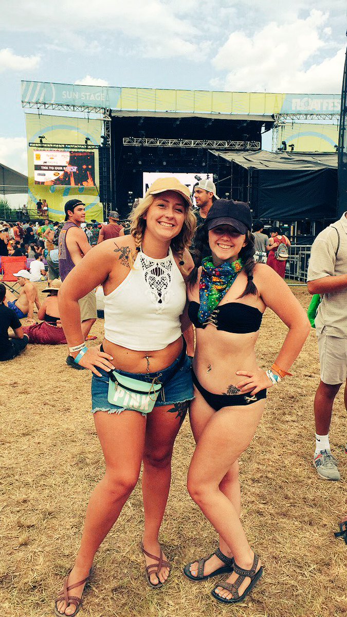 Caitlyn5905's tweet photo. #floatfest2017 was amazing and I had a blast with you! 🤘🏼 https://t.co/KAIlvFo8t1