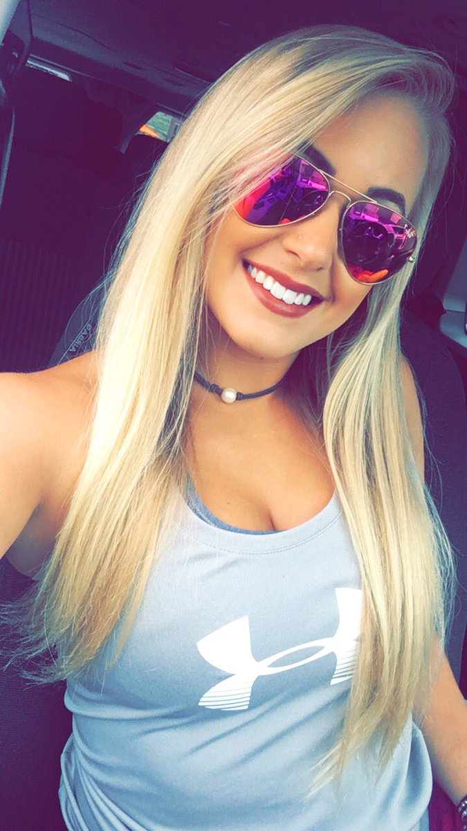 Holli_Johnson18's tweet photo. Couldn't get any better than this✈️🌄🤘🏻#onmountaintime https://t.co/AN2rdSKndQ