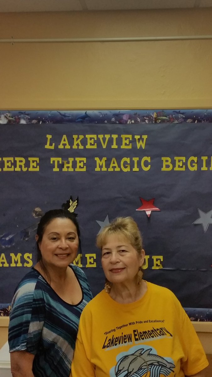 sandra_banky's tweet photo. Lakeview Elementary is where the Magic Begins! The Administrative  Team is energizing at #Synergy 2017 @MiamiSup @MDCPS @MDCPSCENTRAL https://t.co/LpgpC1QYAd
