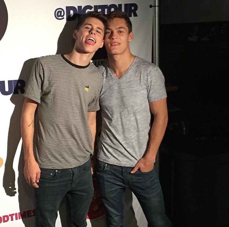 SrtaDesenfocada's tweet photo. Hoy no puedo más, fue mucho de golpe 😍😍😍 #jylan https://t.co/DteaFKYWAU