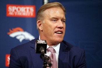 Broncos' John Elway promoted to president of football operations/GM bit.ly/2v0xPrI