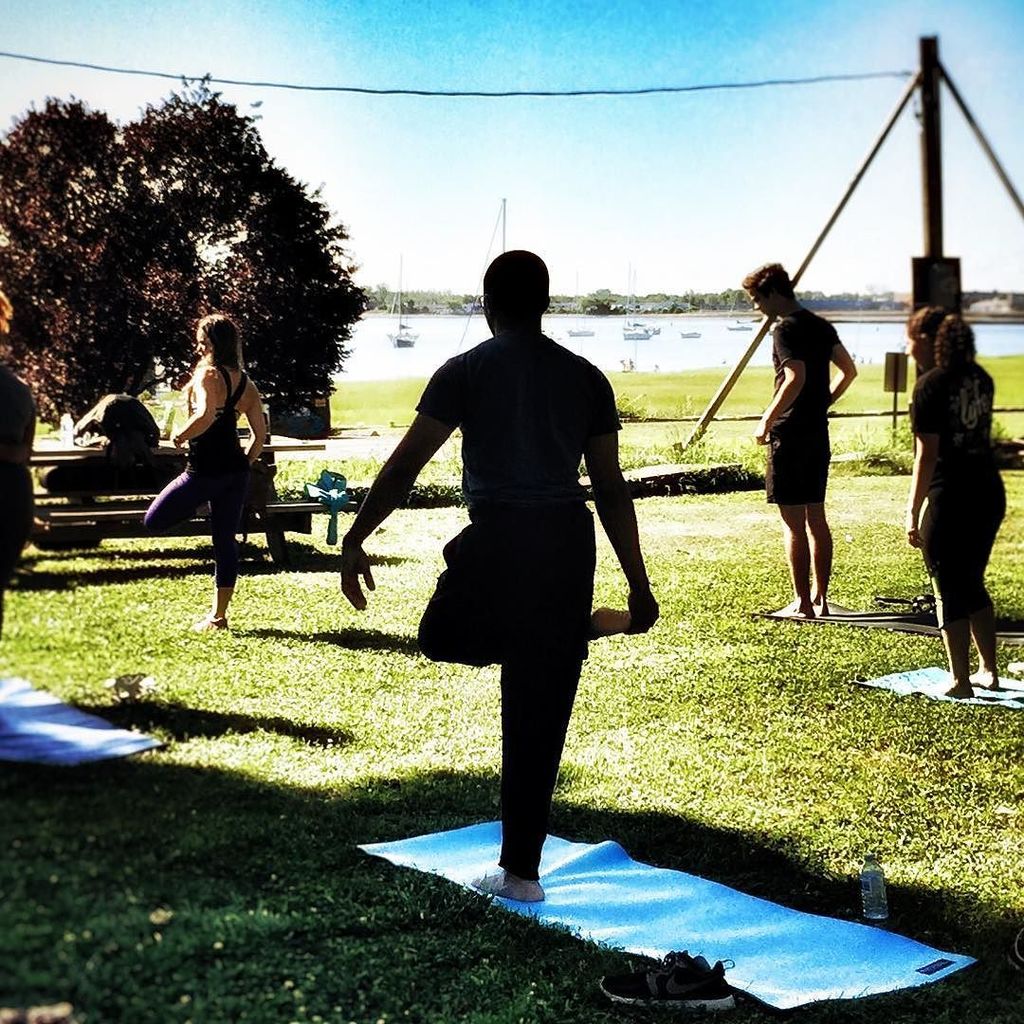ShakesAcademyCT's tweet photo. 4 #shakespeareacademystratford #yoga @jiivayoga #4 #saats17 #roughmagic17 https://t.co/gj9YM4wIGz https://t.co/ylk1GkZday