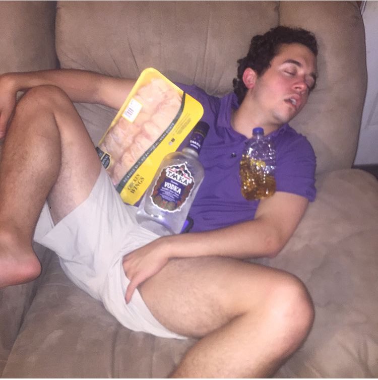 TinTigerland's tweet photo. #Washedwednesdays https://t.co/rztI5mfFcm