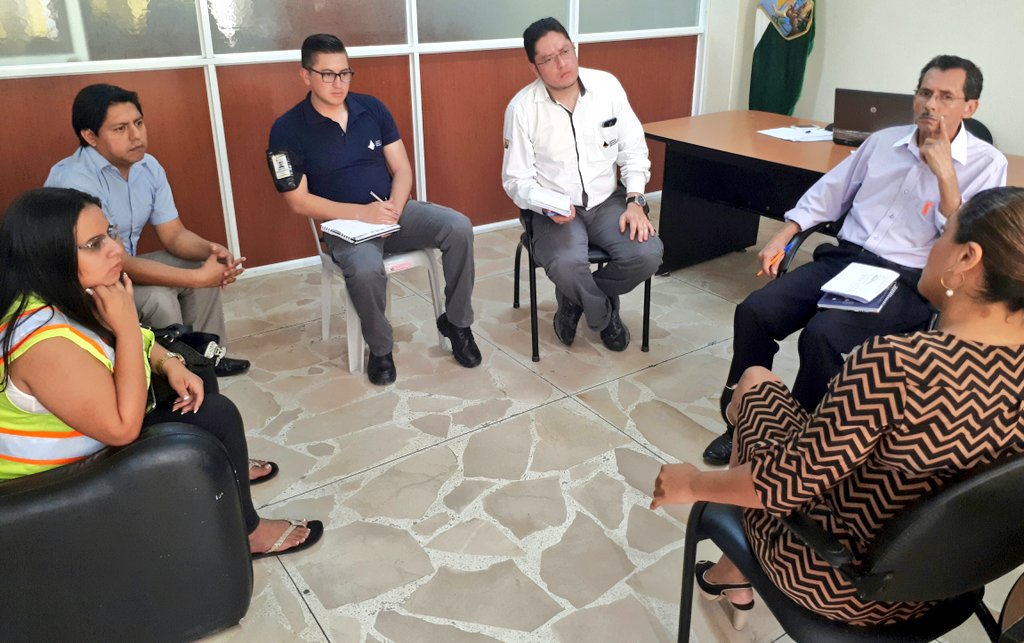 Fercho_Cruz90's tweet photo. [REUNIÓN] #MTT6 "Productividad y Medios de Vida" para desarrollo de actividades @MinTrabajoEc @arch_ec @ObrasPublicasEc @ANT_ECUADOR https://t.co/43SnaY1THw