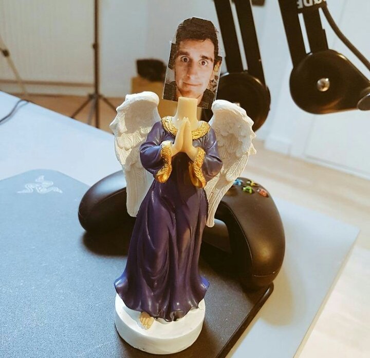 notlourdesita's tweet photo. mañana rindo y tengo que sacar un ocho para no rendir el final estoy así https://t.co/ktO9OjEDeK