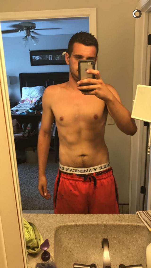 DBrock05's tweet photo. I'd like to give a shoutout to one of my best friends @WillieWizzy12 because this is amazing. Keep doing you buddy 😘 https://t.co/kOG4W45iGE