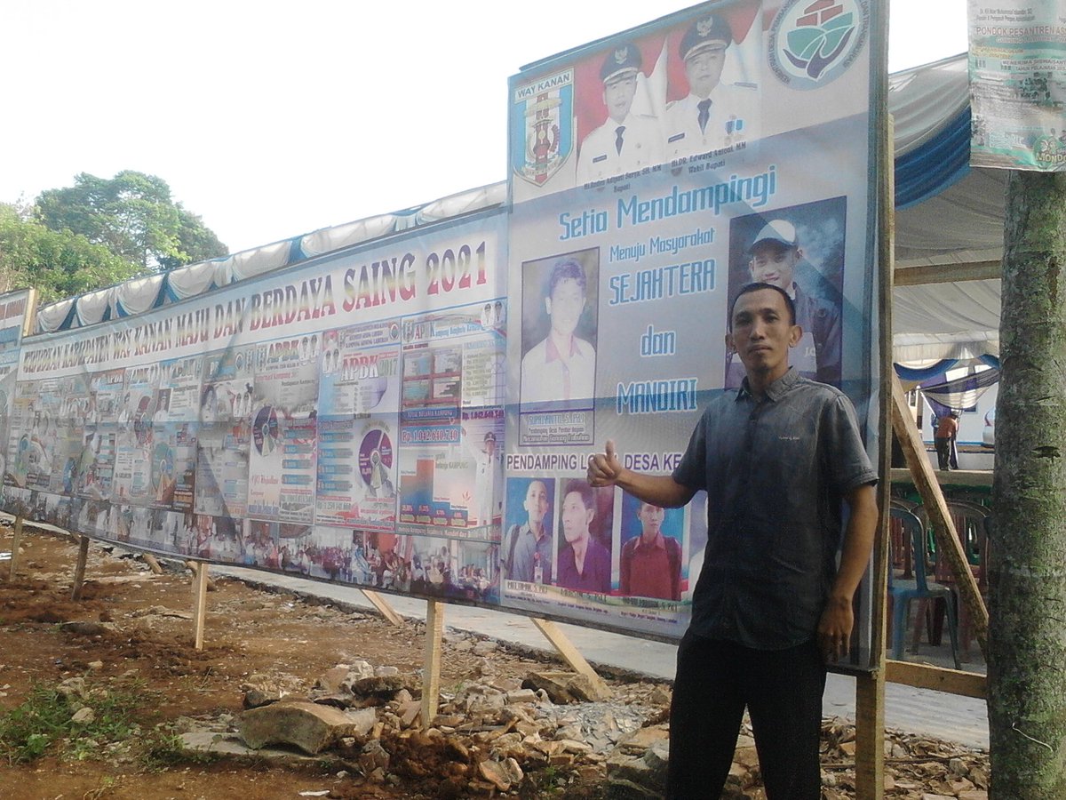muttamarzaky's tweet photo. Bner grapik dana desa spabjng 20 m kamp se kec gn labuhan kab way kanan @jokowi @EkoSandjojo @tppindonesia @joniansori https://t.co/8e0Dyt6sSQ