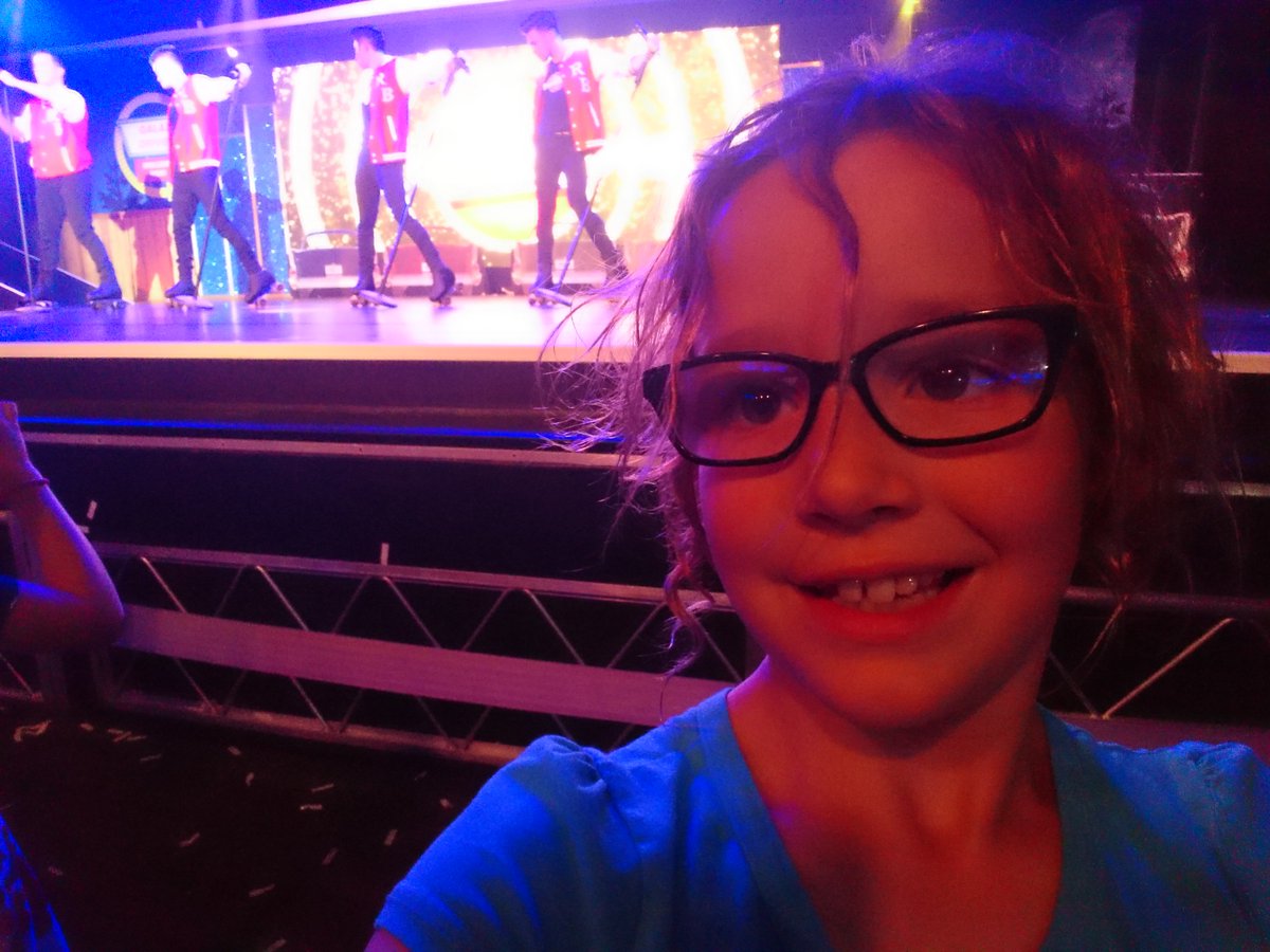 wendalbendal's tweet image. Look what happens when you let a 9yr old have your phone. Excellent show @therollerboys @Butlins #minehead #shetookhundreds #needmorememory