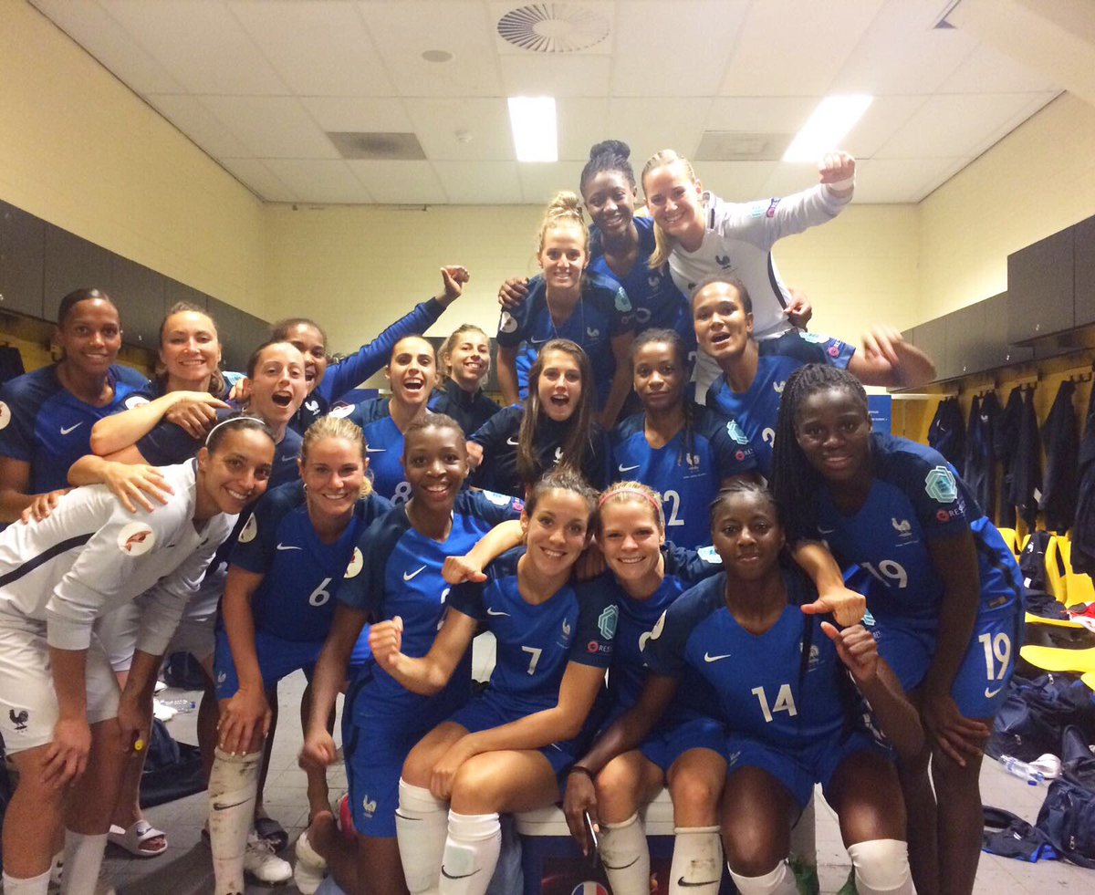 ELS_9_FRANCE's tweet photo. Ne jamais lâcher !!! Rdv en 1/4 de finale ! Fière de ma team!! 🇫🇷💪🏼 @equipedefrance #WEURO2017 https://t.co/joSXyDFqB6