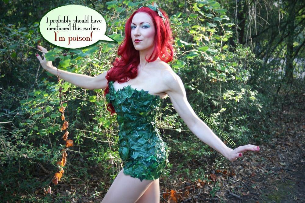 MissJennyKelley's tweet photo. "I should have mentioned this earlier... I'm POISON!" ❤️🍃😘💋
Video coming soon :)
#PoisonIvy Costume by me!
#Cosplay #RealLifeComics https://t.co/BUygoJePmk