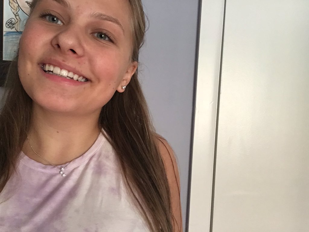 cumbubblestm's tweet photo. emily / @smilesforwiles / 14 / new jersey whoop / i love miles https://t.co/PAc0QmWp26