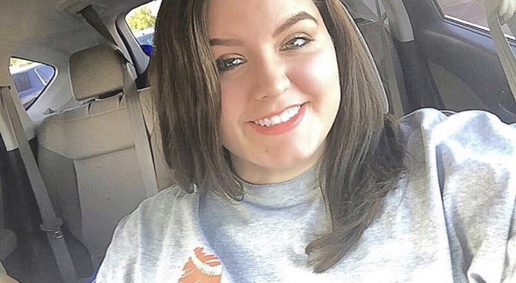 cumbubblestm's tweet photo. lexi // @_lexi__amanda_ 
- 18
- mississippi 
- Miles, Marcus, Dev, &amp; Michael💗
- I live for Thursdays &amp; cumbubbles https://t.co/ZRAd6qphrA