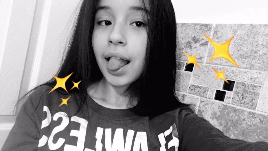 cumbubblestm's tweet photo. alexa / @insanityramos 
-14 ( turning 15 on November 12th ,11 days after jhype 😂) 
- nyc 😛 
- drew is mi corazon https://t.co/QCdEm0CVWp