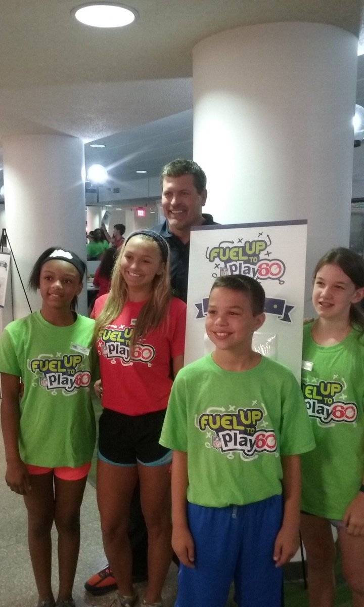 markschlereth's tweet photo. Starting off the day by fueling up with a nutritious breakfast during #FUTP60Summit https://t.co/lxRBF9NZwm