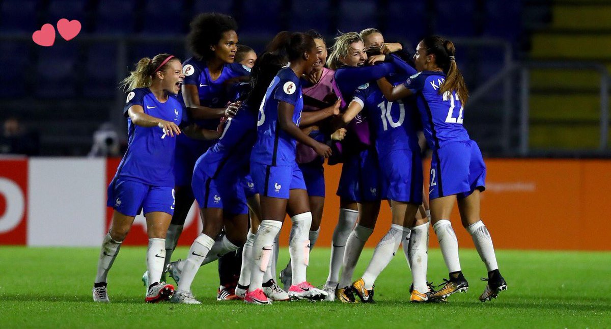 Une qualif dans la douleur 😅💦 
Mais un groupe toujours soudé 🙌🤝#TousEnsemble 👊#FiersdetreBleues 🇫🇷