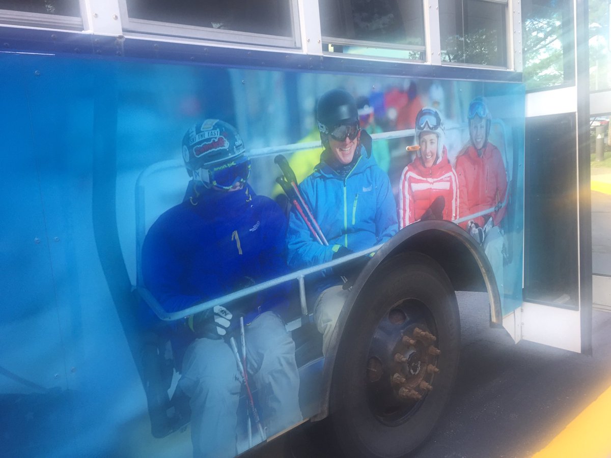 NERDUG's tweet image. Time to ski @Wachusett #NERDug2017 sponsor reception.