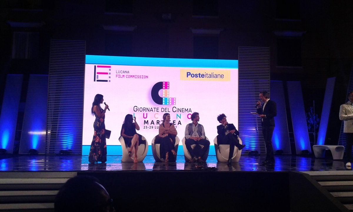 Cine_Maratea's tweet photo. Eva Immediato Daniela Marra Alice Bellagamba Francesco Ferdinandi Giovanni Anzaldo Beppe Convertini #GCLM🎞️#MyBasilicata 🎥 #perlaDelCinema https://t.co/NxtxIDrbLT