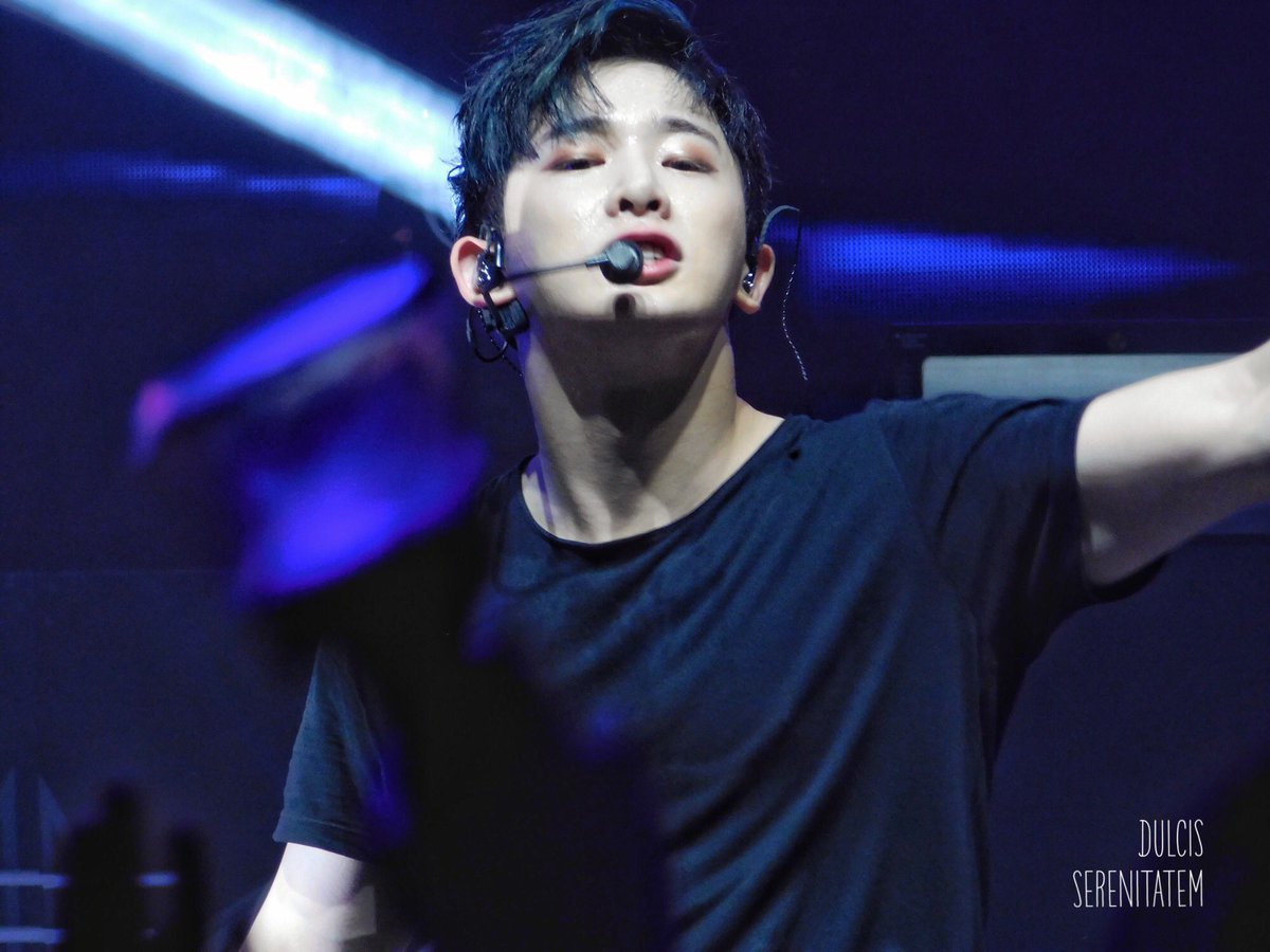 32324_071416's tweet photo. A passionate man πβ€οΈ
-
@OfficialMonstaX #λͺ¬μ€νμμ€ #MONSTA_X #WONHO #μνΈ #μ νΈμ #BeautifulinAtlanta #MonstaXinAtlanta #BeautifulintheUS https://t.co/usyF8mAO8S