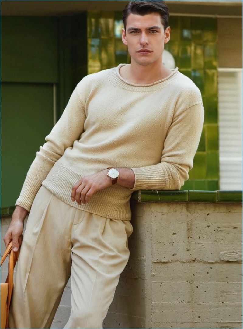 thefashionisto's tweet photo. Tudo as Claras: #FilipWolfe Models Smart Neutrals for Men's Health Portugal https://t.co/plEMo0lLgk https://t.co/rD3emc0PW3