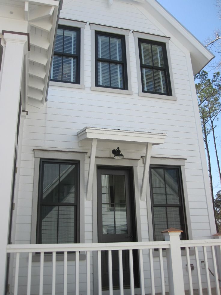 Quaker Windows &amp; Doors​ Brighton Series windows provides you with the best of both worlds. 

leeglassco.com/windows