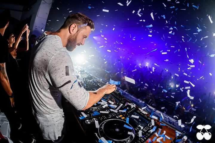 conroy25462283's tweet photo. @NationGuettaW @davidguetta @pacha @leapumpanella11 @ZoeNYC1978 @FloodVal @GuettaTeam @steffi0609 @thomasjuan333p4 @liyamarjani @JavedJAM @MaguyBoivin @GuettaIndia ππ π·
Le Roi πβ¬β¬β¬
π§ @davidguetta πβ€πβ€π et
Mon ChΓ©ri πβ¬β¬
π§ @robin_schulz ππβ€πβ€π
Au #pacha π #FMIFOfficial πππβ
#NationGuetta !!! https://t.co/knGEzsyUhT