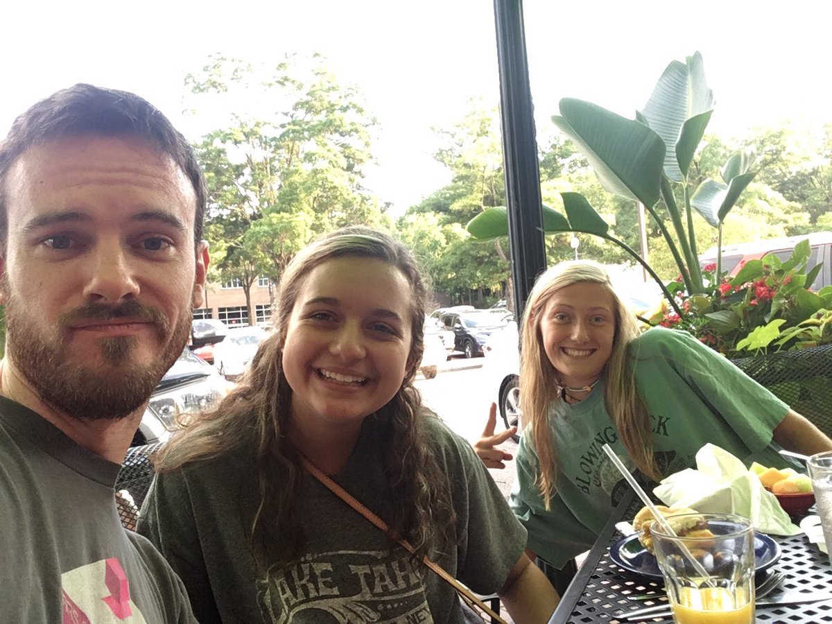 FergTheGreater's tweet photo. Look who I ran into at Flying Biscuit this evening! Sorry to crash the dinner @k_mccarthy16 @kensnwall #WG2016 https://t.co/JGpP2Za8a6