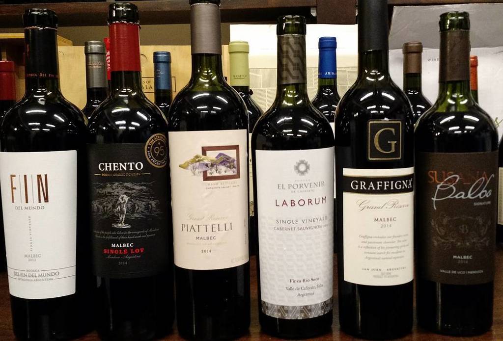 elvinodelmes's tweet photo. Segundo flight de los Elegidos del Desafío Federal #DF2017Malbec con @fsaurio https://t.co/SQTIYMh8zY