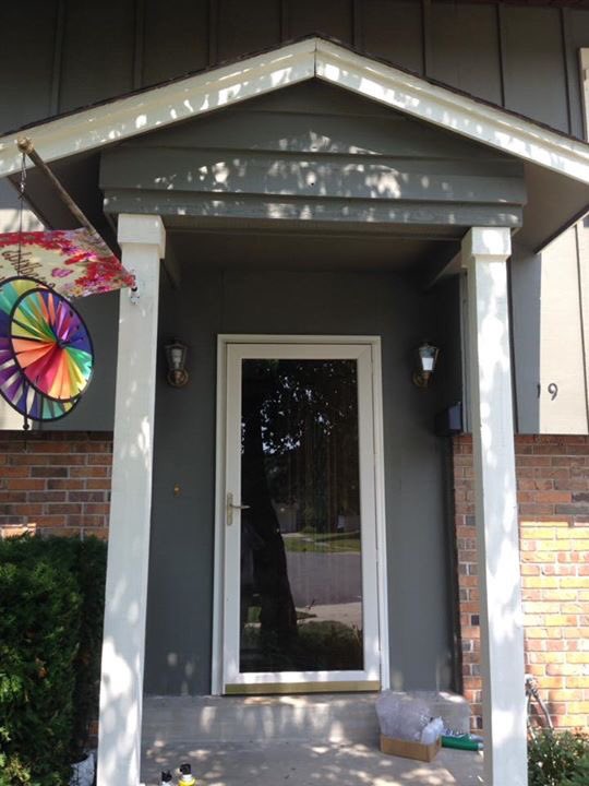 flanaganpaintco's tweet photo. Exterior is lookin' good thanks to Durso Painting's expertise and the right products! Zar Deck Stain strikes again! #exteriorupdate https://t.co/RBUMhJArvU