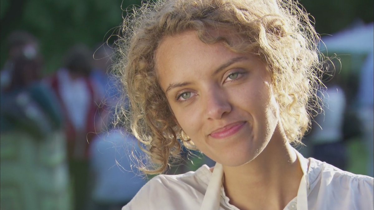 taerights's tweet image. MY GIRLIE WAS ROBBED OF THE CROWN #JUSTICEFORRUBY