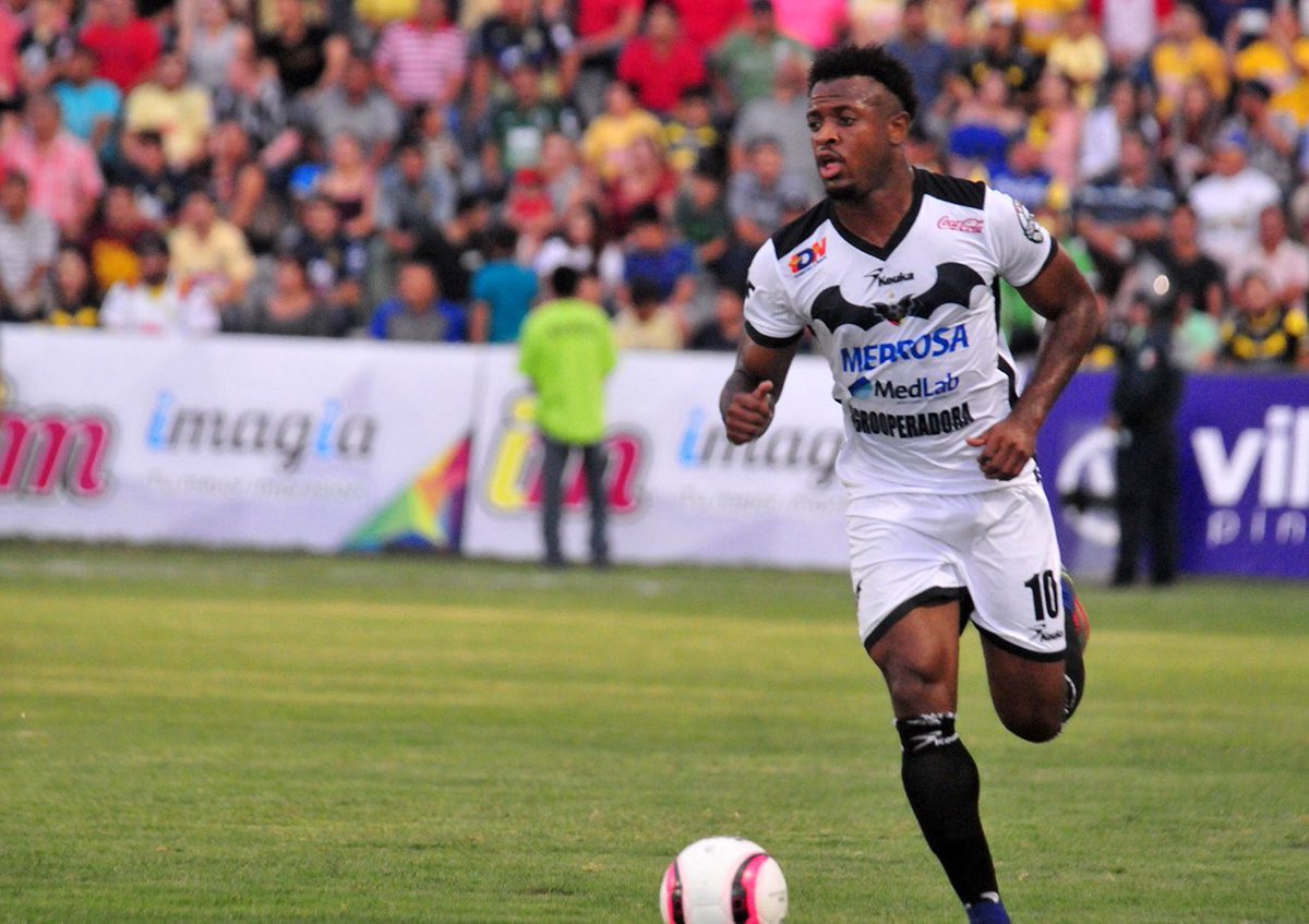 murcielagosfc's tweet photo. 🦇Mucho éxito a nuestro jugador Jomal Williams🦇 que hoy jugará con su selección Trinidad y Tobago 🇹🇹 partido amistoso frente Ecuador 🇪🇨 https://t.co/z3OkXH0FmB