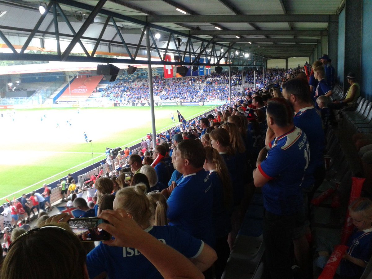 PatsFballBlog's tweet photo. A little pictorial flashback to Saturday and #ICESUI in Doetinchem @footballiceland @12Tolfan #WEURO2017 #PFBontour https://t.co/x0Kwr4vJVo