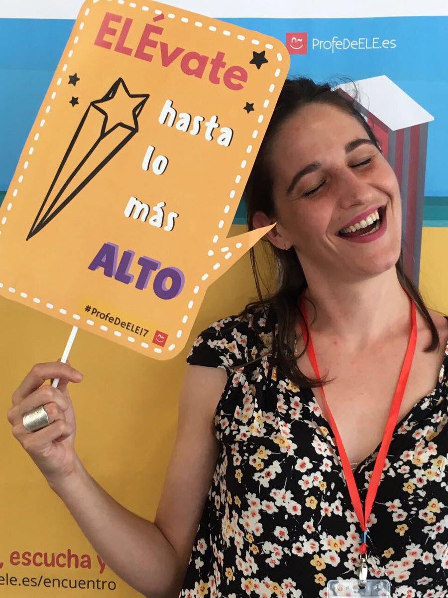 manuluces's tweet photo. Me llevo de vuelta una maleta llena de ideas,experiencias, intercambios,borracheras tecnológicas y una compañía insuperable. #ProfeDeELE17 https://t.co/3ktdAOHACh